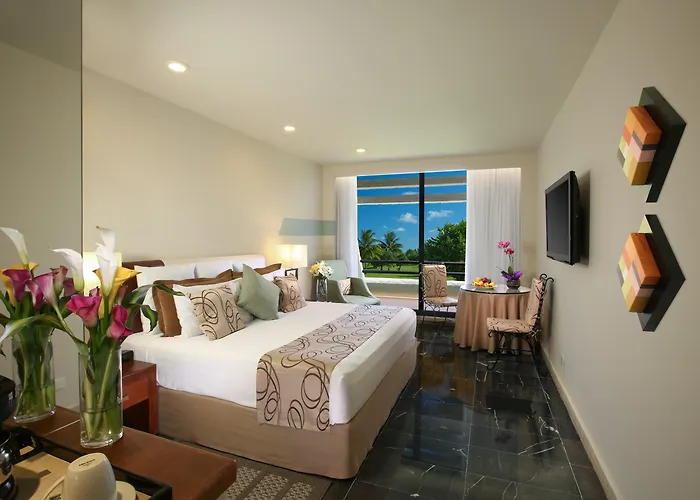 The Grand Oasis Cancún